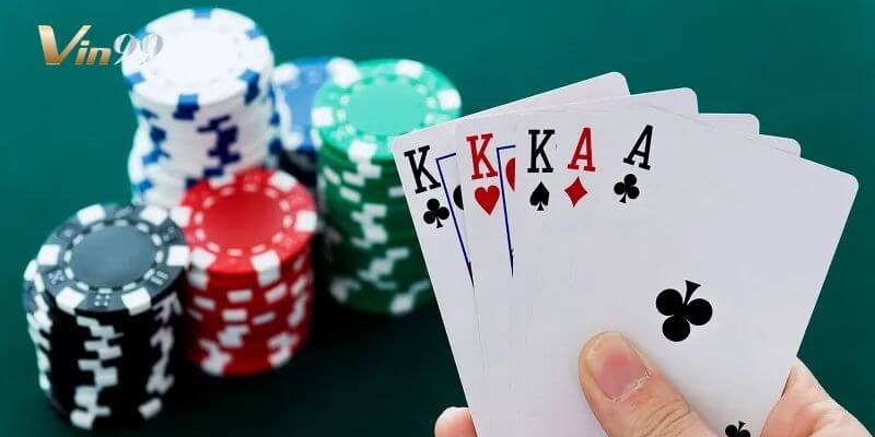 Người chơi nên áp dụng thành thạo cách chơi Poker Vin99.